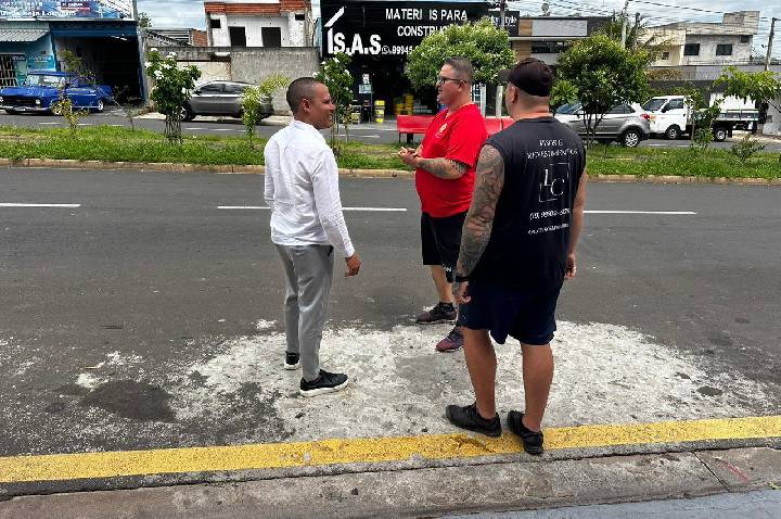 Everton Ferreira solicita estudo técnico para redução de velocidade na Avenida Antônio Martins, no Jequitibás