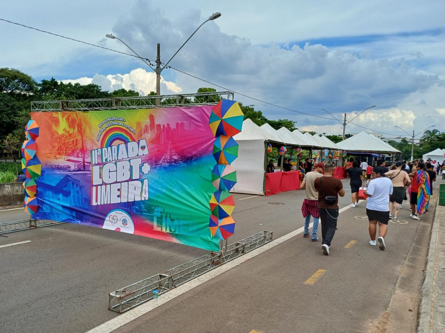 11ª Parada LGBTQIA+ de Limeira celebra diversidade e debate envelhecimento LGBT+